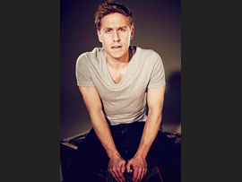Russell Howard Warm-Up