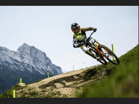 Danny Hart - Won't Sit Down